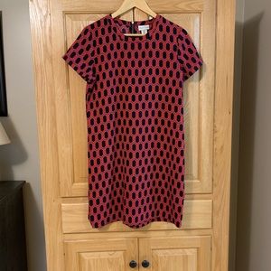 Mid thigh dress, fun pattern.